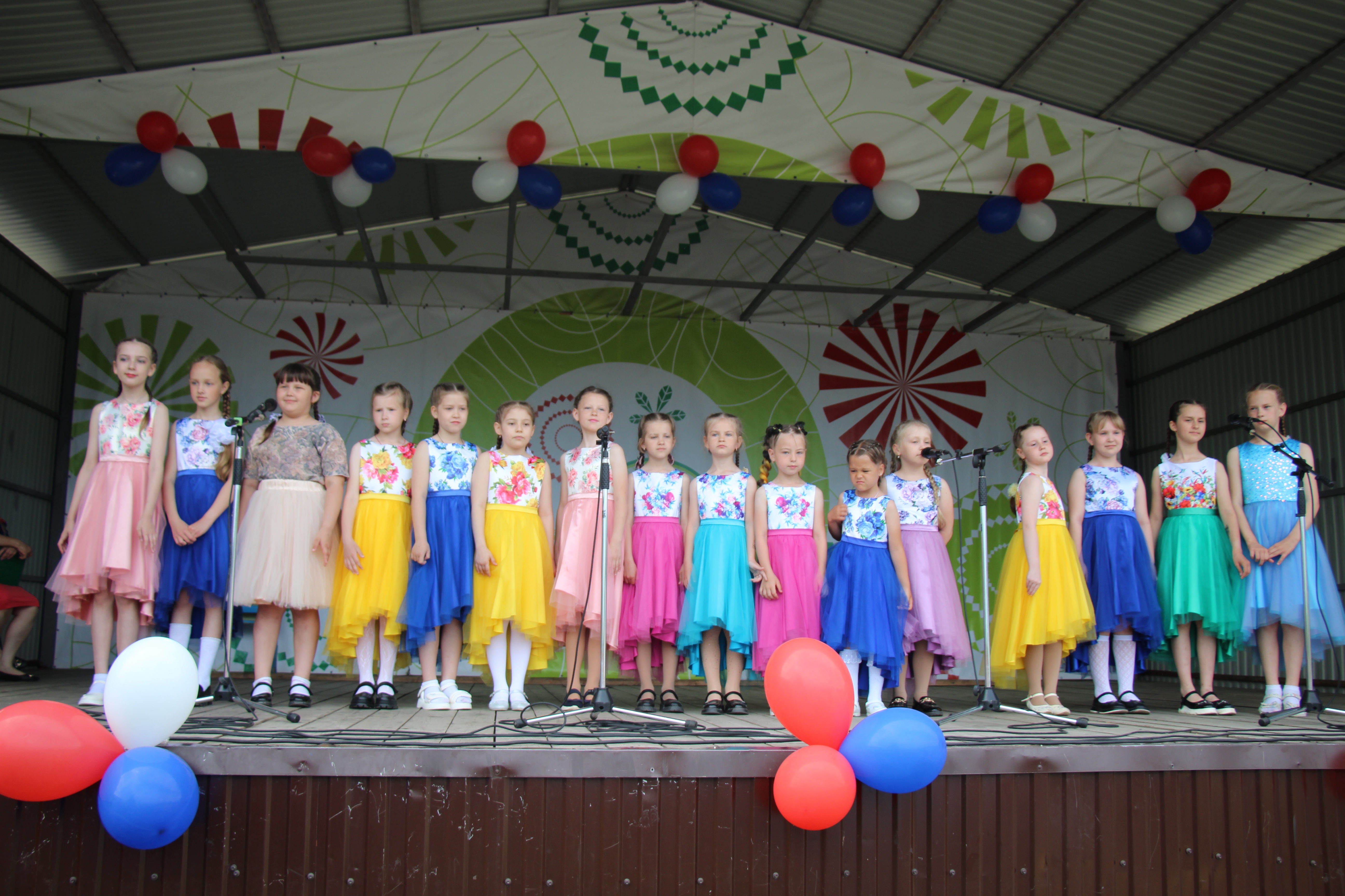 1 июня прошел Большой праздник в парке «Народный» посвященный Дню защиты детей..