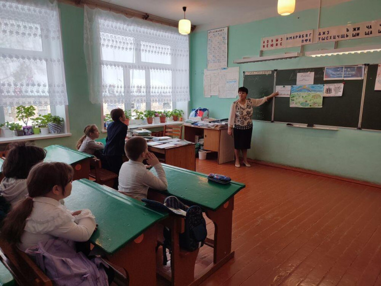 Работники Шиковского СДК и библиотеки провели мероприятие для школьников.